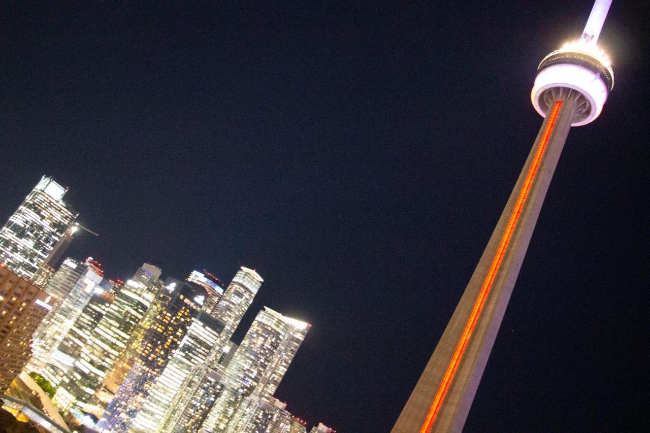 Downtown High-Rise Condo- Cn Tower View Toronto Exterior foto